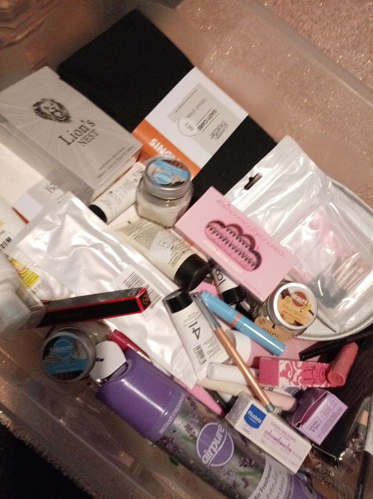 Assorted Beauty And Skincare 