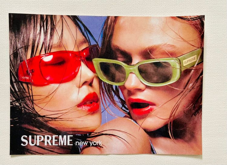 SUPREME STICKER