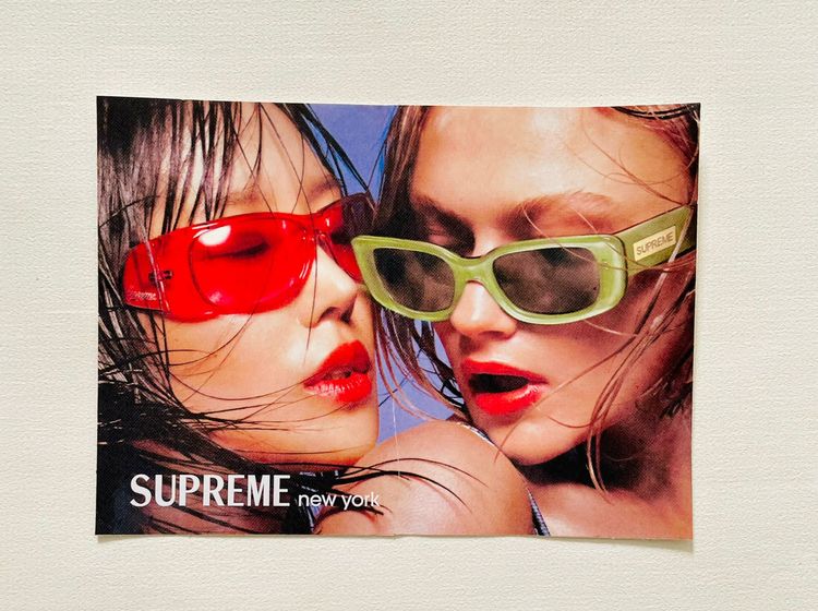 SUPREME STICKER 2