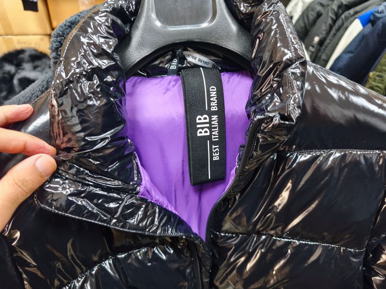 Bib Black Puffer Jacket imagen 2