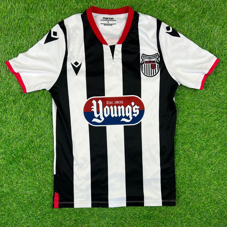 Macron Grimsby Town 2021/2022 home football shirt- macron- size small  product image