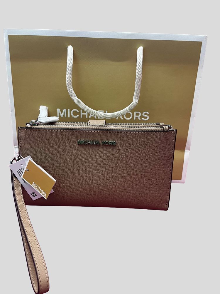 Michael Kors Michael Kors Wristlet Wallet product image