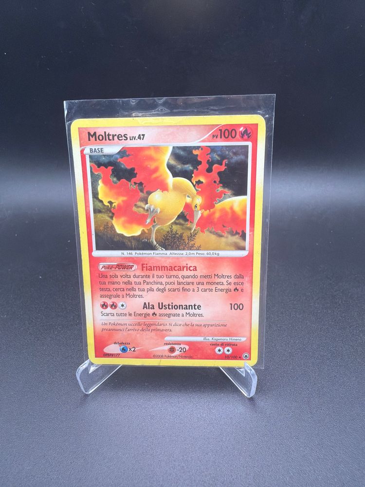 Moltres Pokemon Card image 1