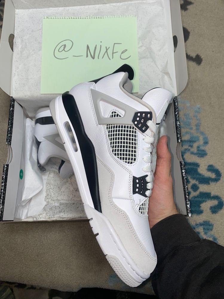 Immagine di Jordan 4 Retro military black  3