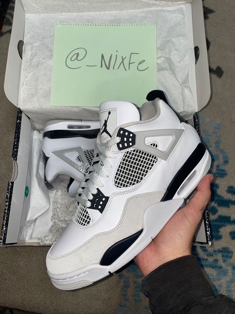 Jordan 4 Retro military black