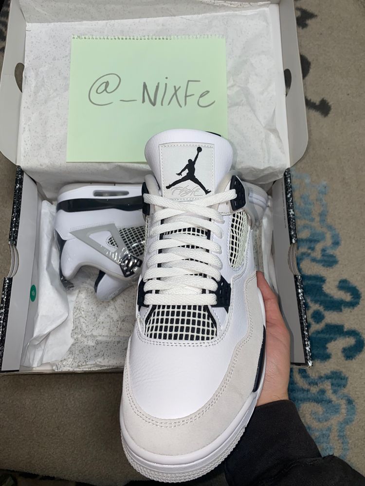Immagine di Jordan 4 Retro military black  2
