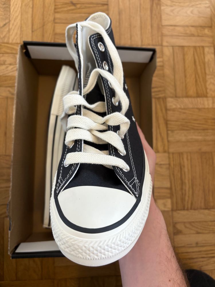 Converse High-Top Sneakers imagen 3