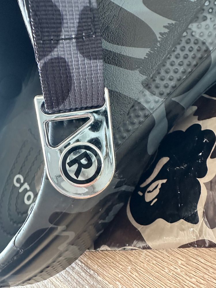 Crocs Camo Clogs With A Bathing Ape Collaboration obraz 4