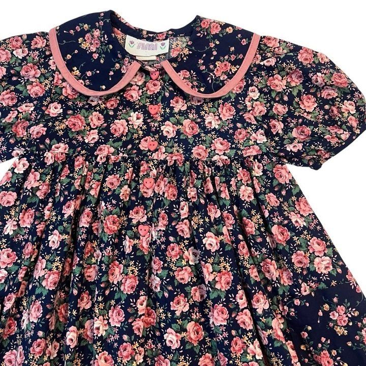 Floral Print Dress With Pink Collar And Puff Sleeves image 3