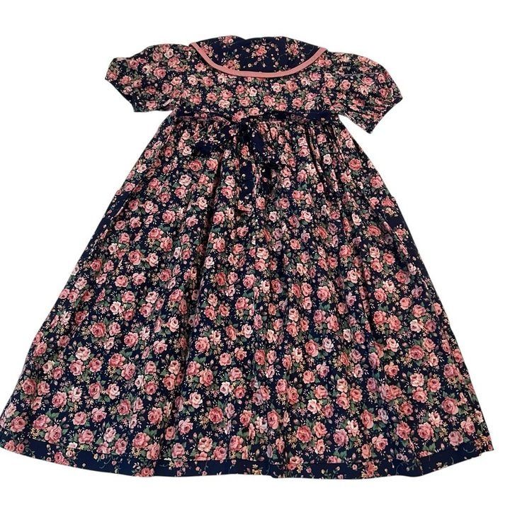 Floral Print Dress With Pink Collar And Puff Sleeves image 1