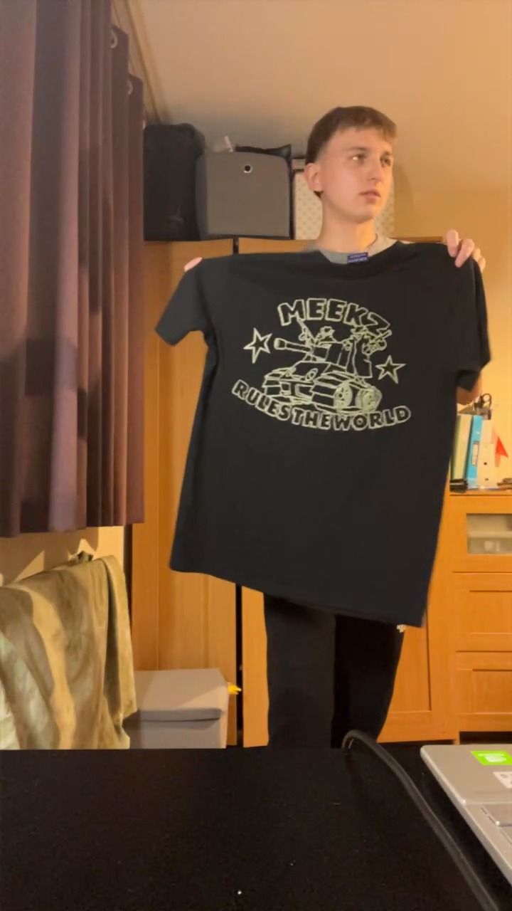 corteiz and meekz collab size small