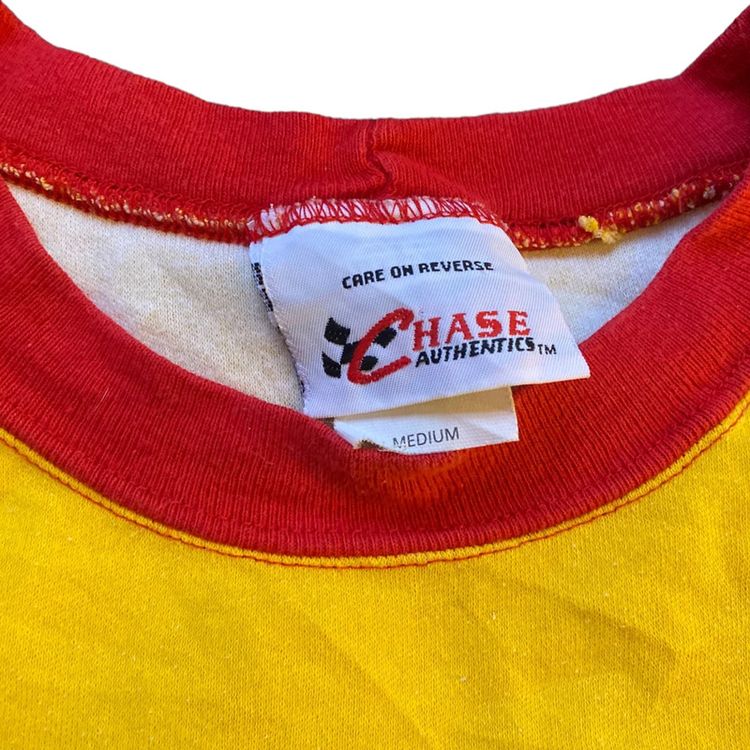 Vintage 90s Kellogg’s all over print racing T-shirt imagen 4
