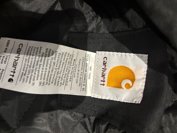 Carhatt bomber jacket imagen 4