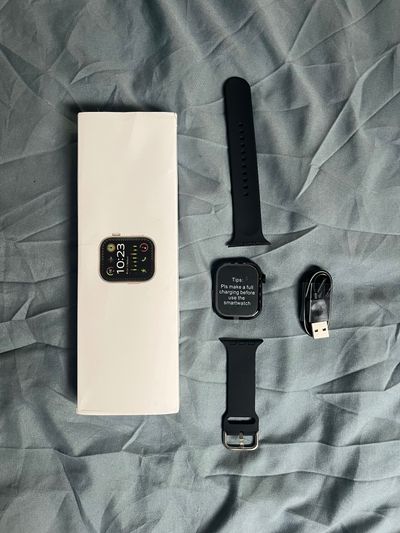 Smartwatch With Black Silicone Strap