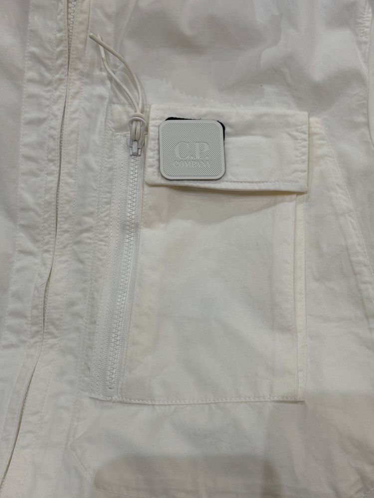 C.P. Company White Zip-Up Jacket obraz 3