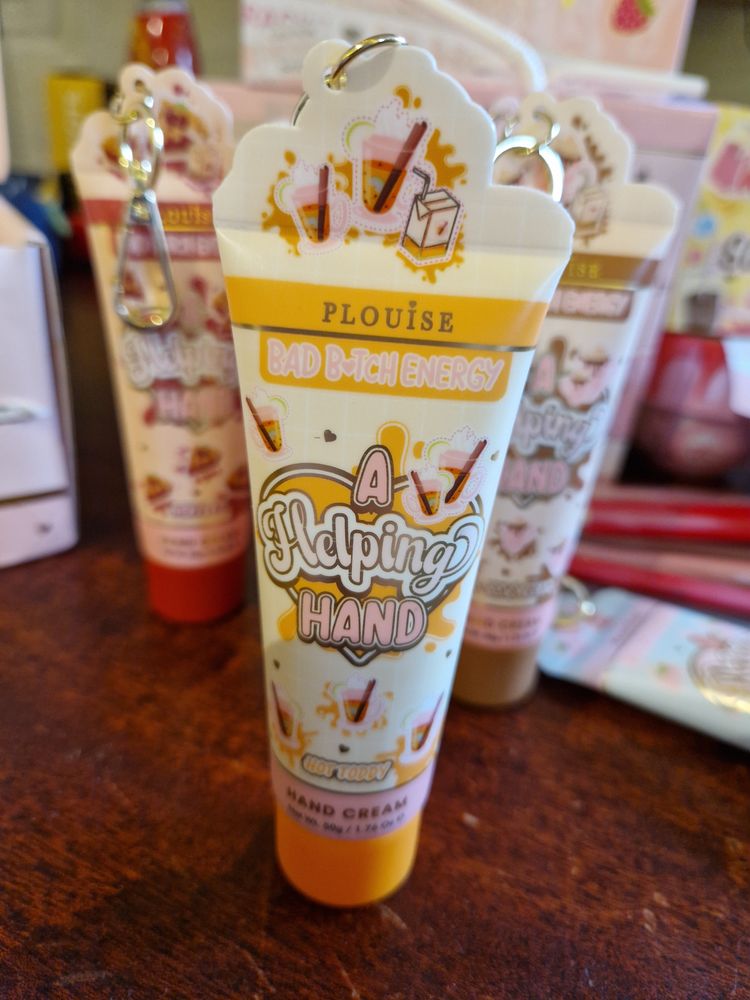 Plouise  A Helping Hand Hand Cream hot toddy