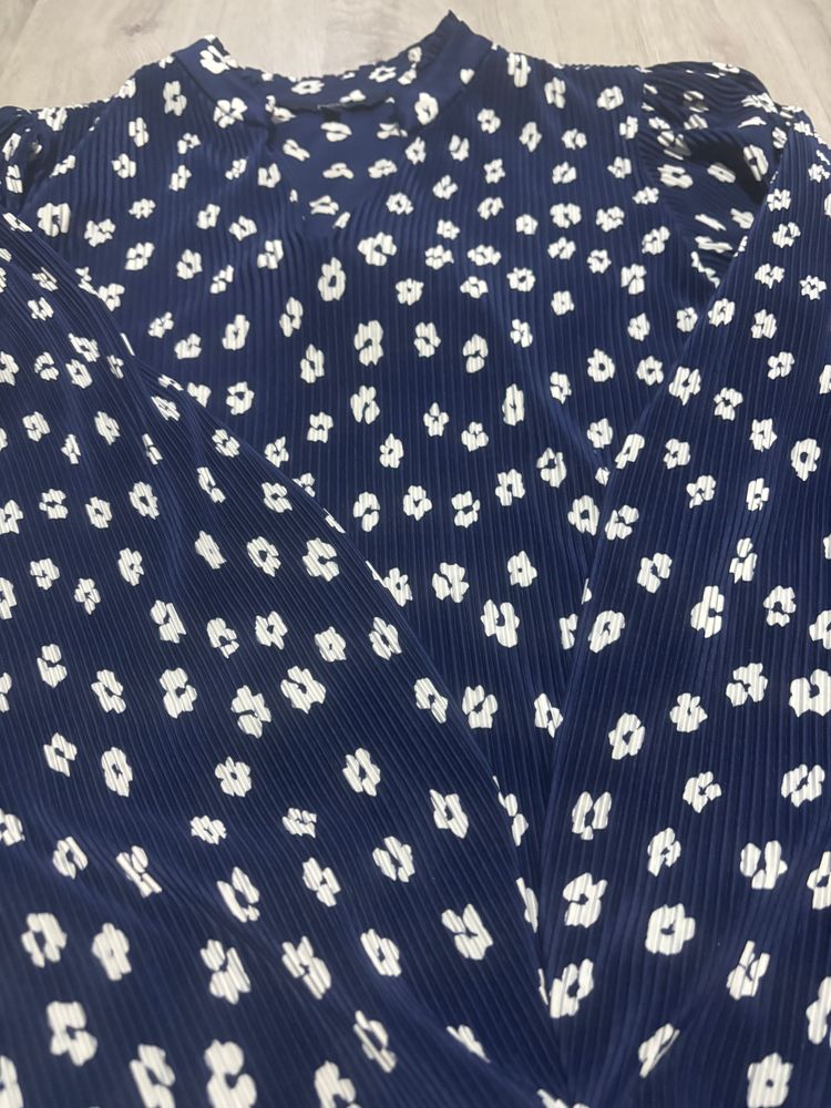 blue floral blouse 2