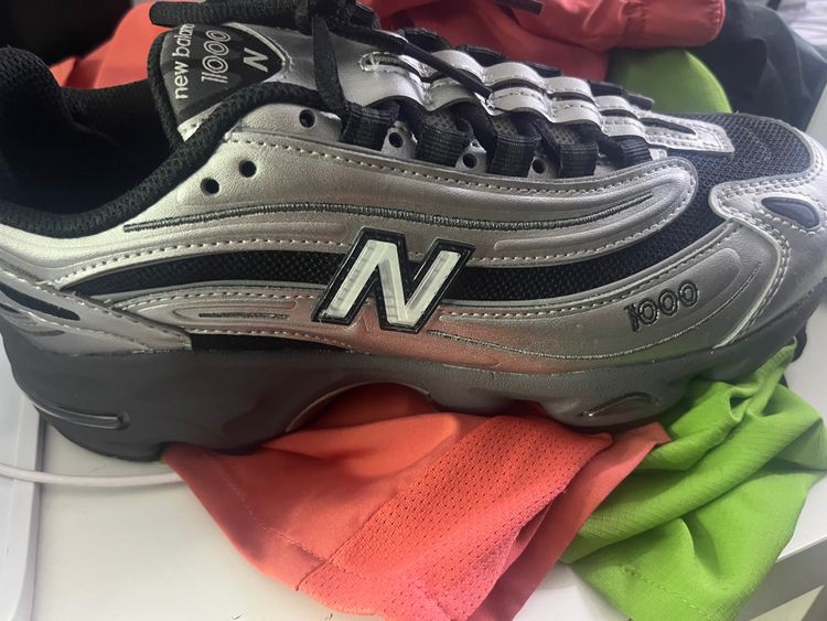 New Balance 1000 Sneakers