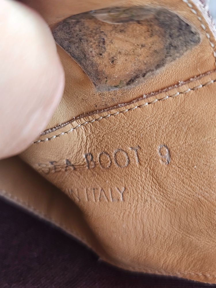 Immagine di Represent Brown Suede Chelsea Boots 6