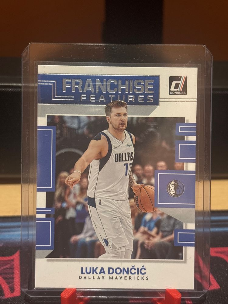 Panini Donruss Franchise Features Luka Dončić Basketball Card product image