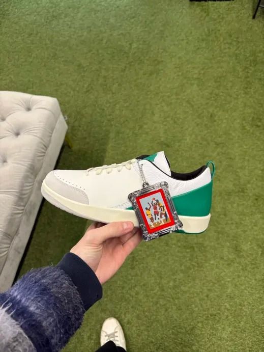 Nike J2 CHANEL product image