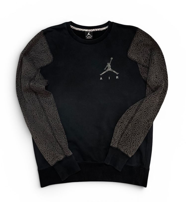 Jordan Black Sweatshirt With Patterned Sleeves