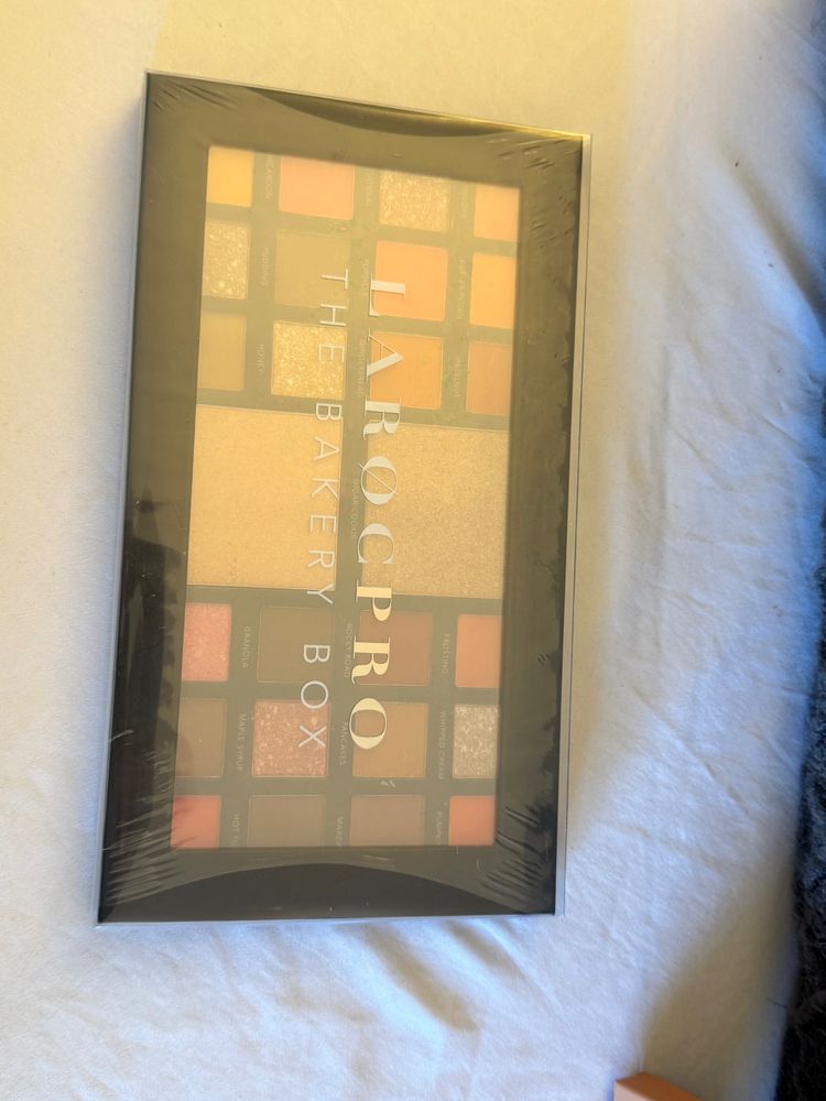 Makeup Palette image 1