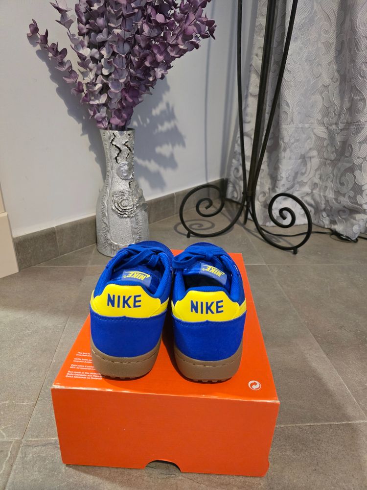 Nike Blue And Yellow Sneakers