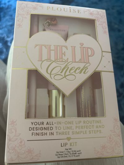 Plouise The Lip Check Lip Kit