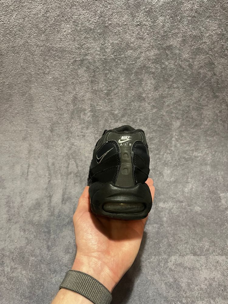 Immagine di Nike Air Max 95 Sneakers Triple Black 4