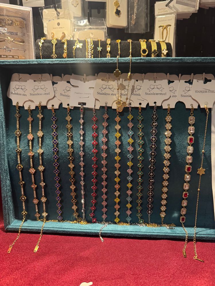 Bracelets image 1