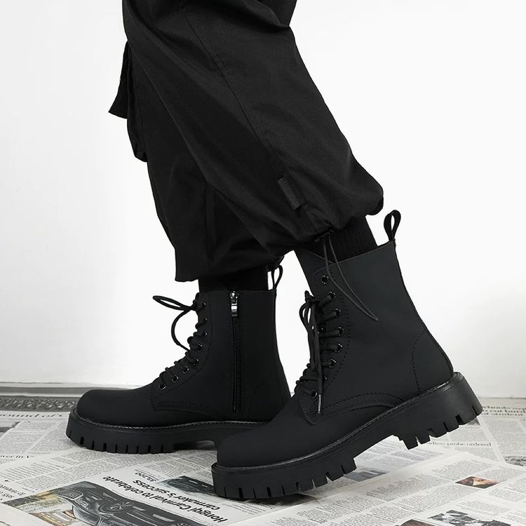 Immagine di Black Lace-Up Combat Boots 3