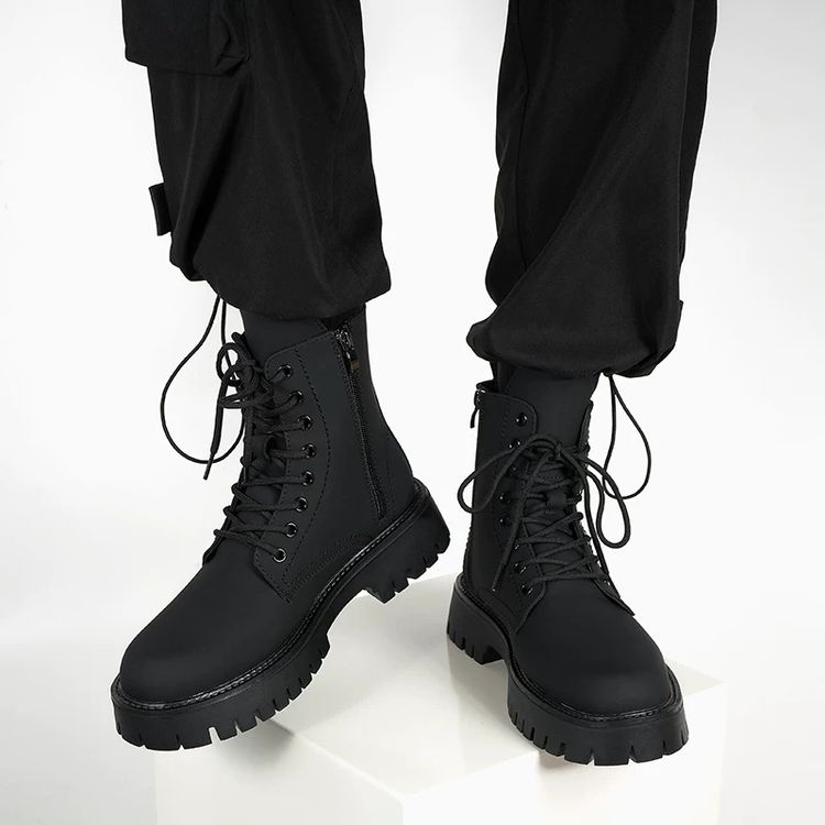 Immagine di Black Lace-Up Combat Boots 4
