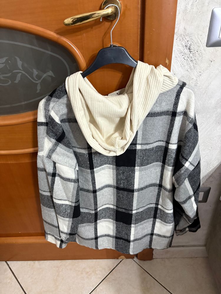 Black And White Plaid Hooded Jacket 2