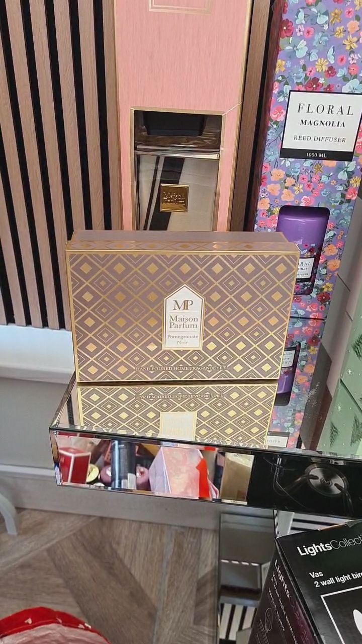 Immagine di Maison Parfum Pomegranate Noir Hand Poured Home Fragrance Set 1