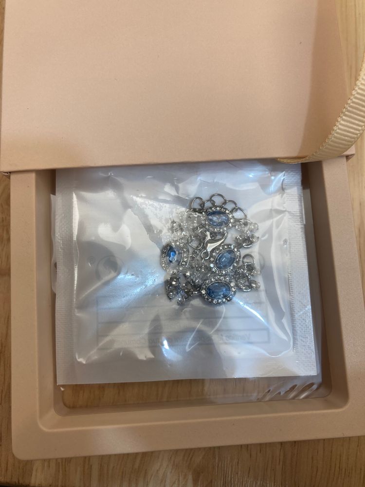 Immagine di Silver Bracelet With Blue Stones 3