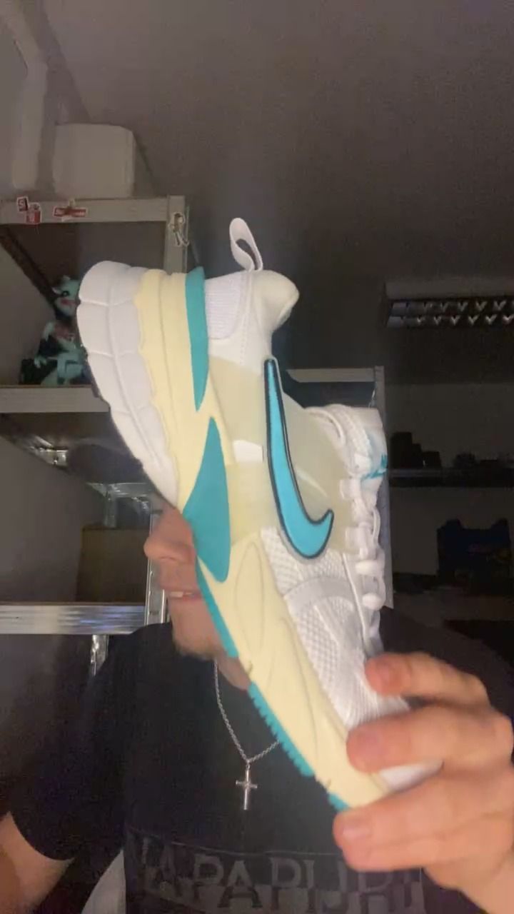 Other trainers size 8  product image