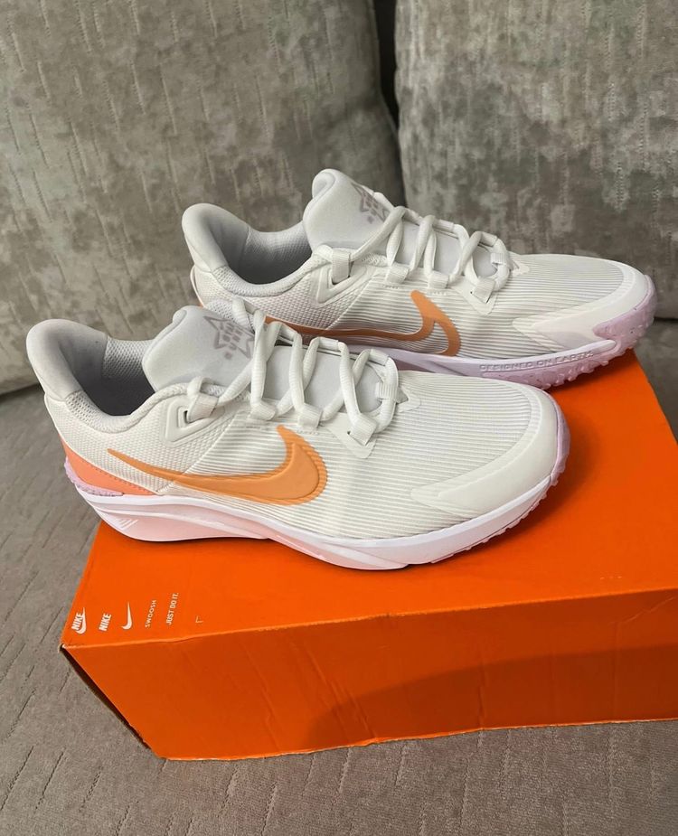 Immagine di Nike Star Runner 4 Ng (Gs) Kids Ladies Shoes 6