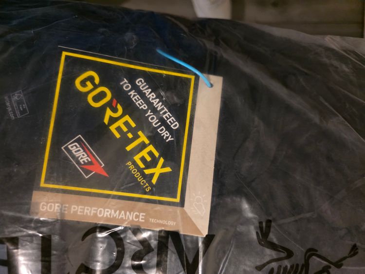 Immagine di Arc'Teryx Jacket With Gore-Tex Technology 2