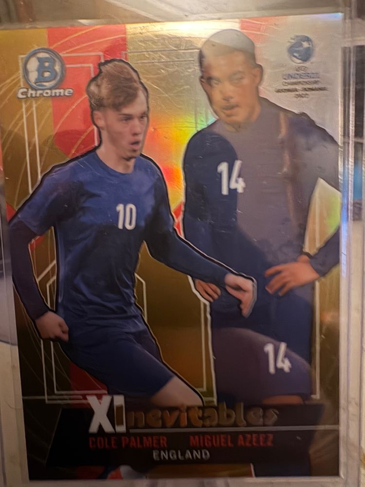 Topps Chrome Xinevitables Football Trading Card