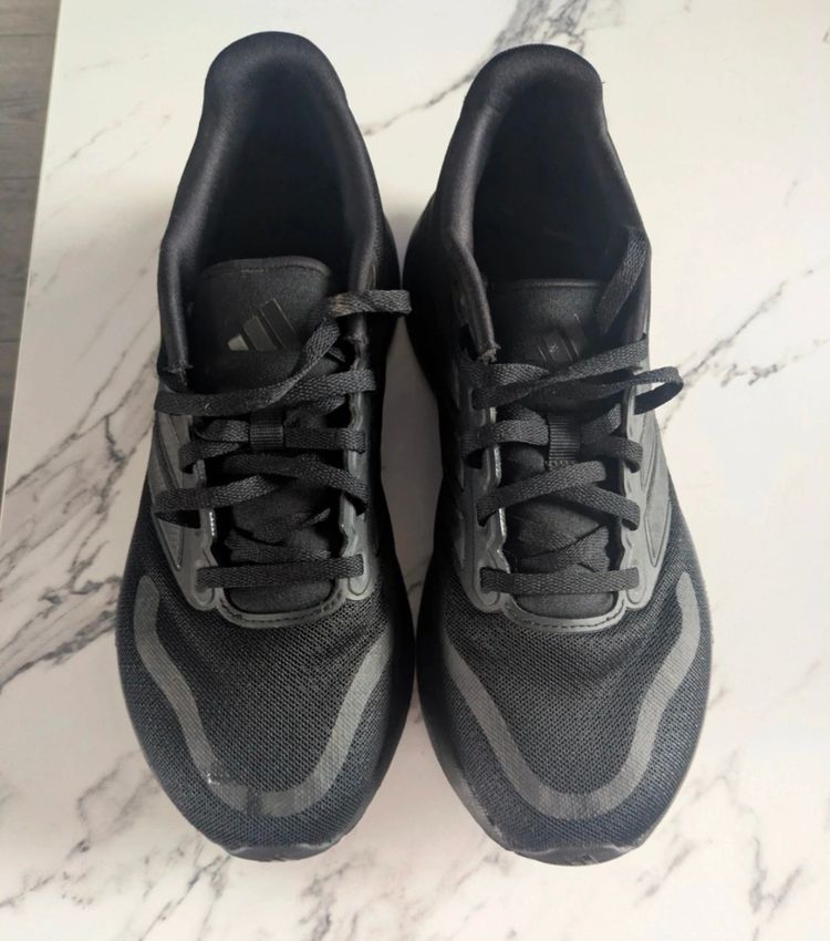 Immagine di Adidas Black Running Shoes 2