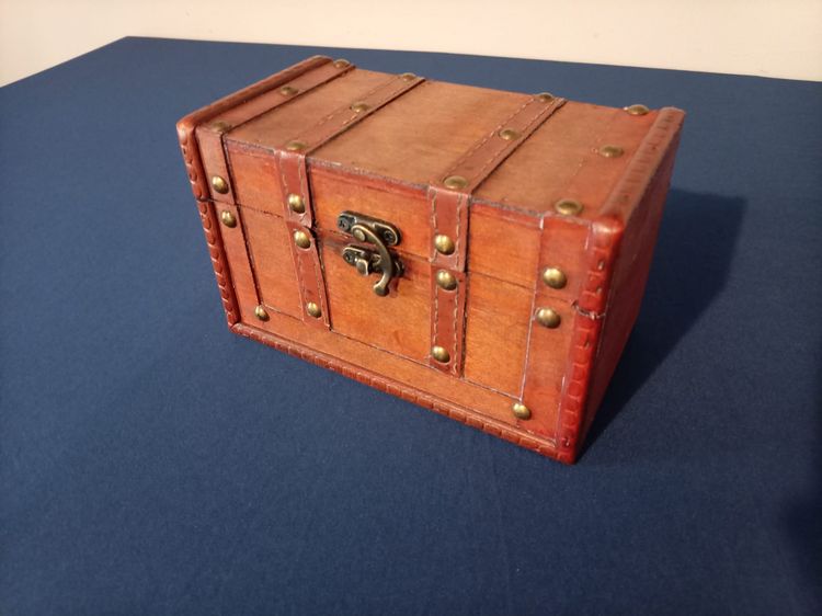 Wooden Treasures Storage Box Ideal for Coin Storage 