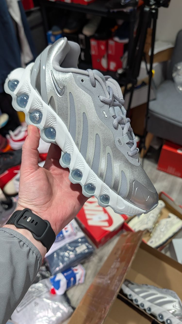 Nike Air Max Dn8  - UK 6 - super rare Colourway - Brand New Full Box 