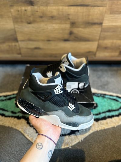 Nike Air Jordan 4 “Fear ” U.K. 9.5