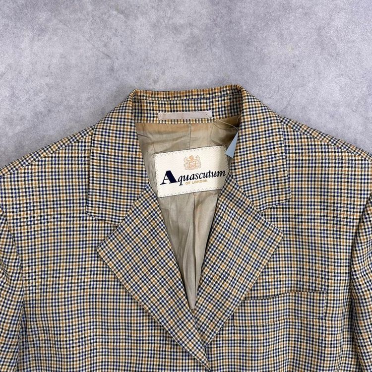 Aquascutum check blazer 3