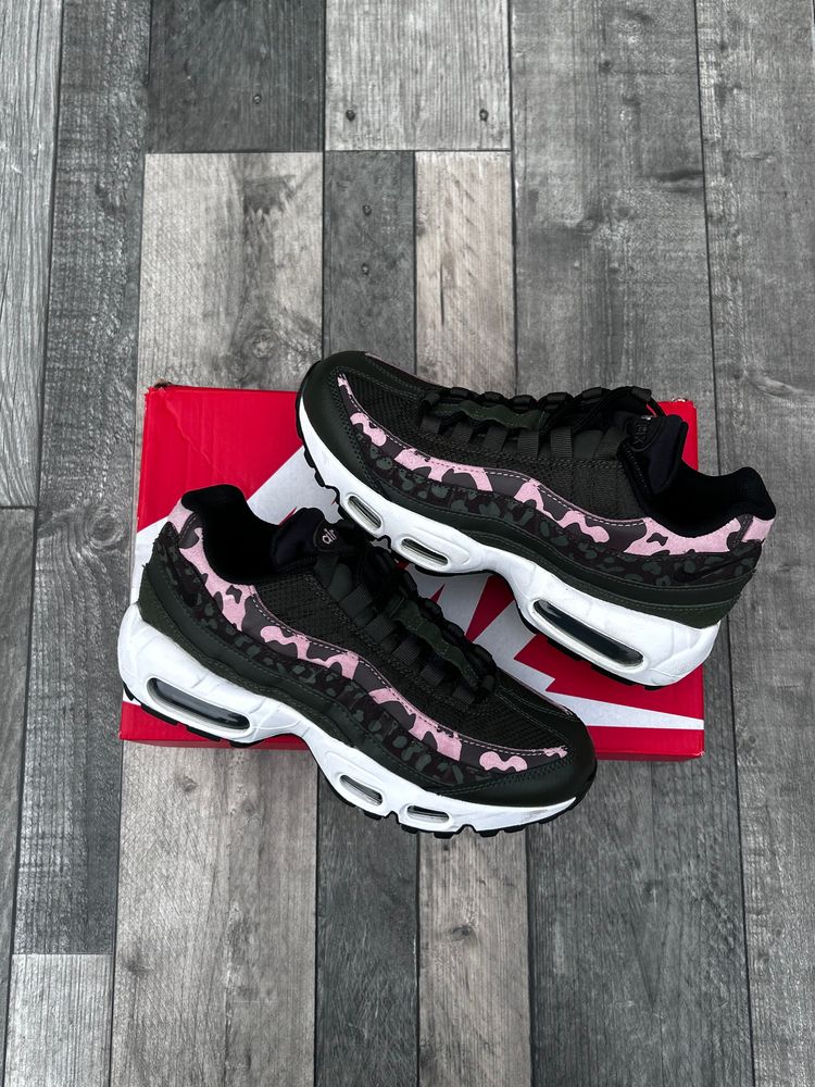Nike Air Max 95 Trainers ‘Olive Sequoia Camo Pink’ - Size UK 4 image 1