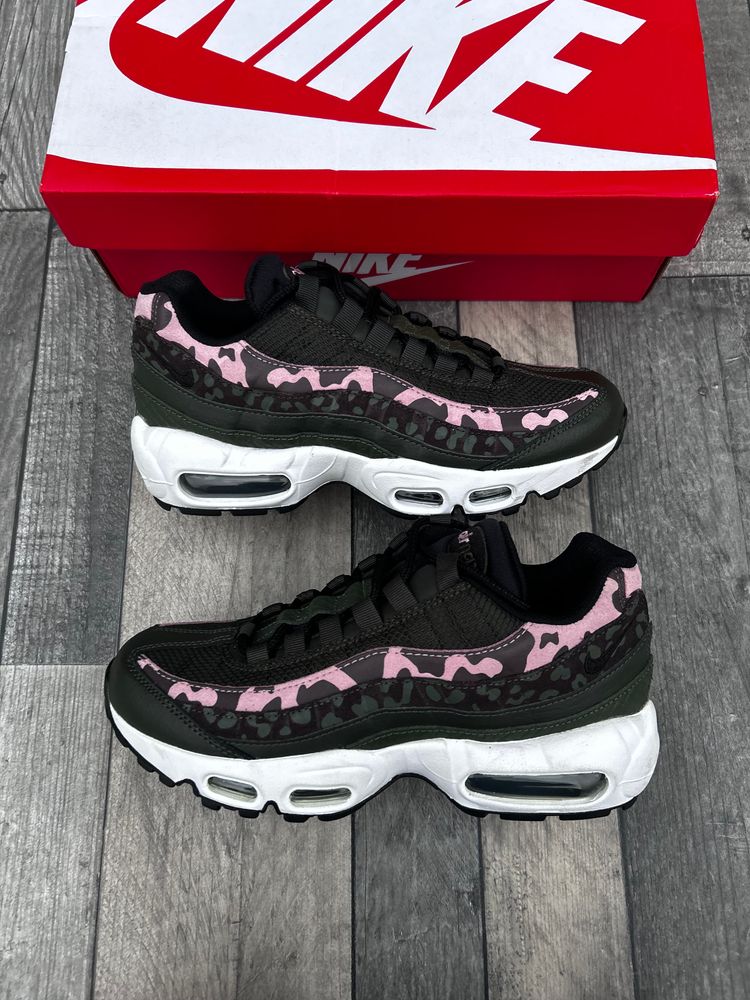 Nike Air Max 95 Trainers ‘Olive Sequoia Camo Pink’ - Size UK 4 image 7