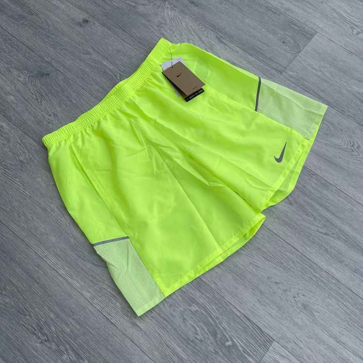 Nike Repel UV Windbreaker Running Jacket and 2 in 1 Compression Challenger Shorts - Volt image 6