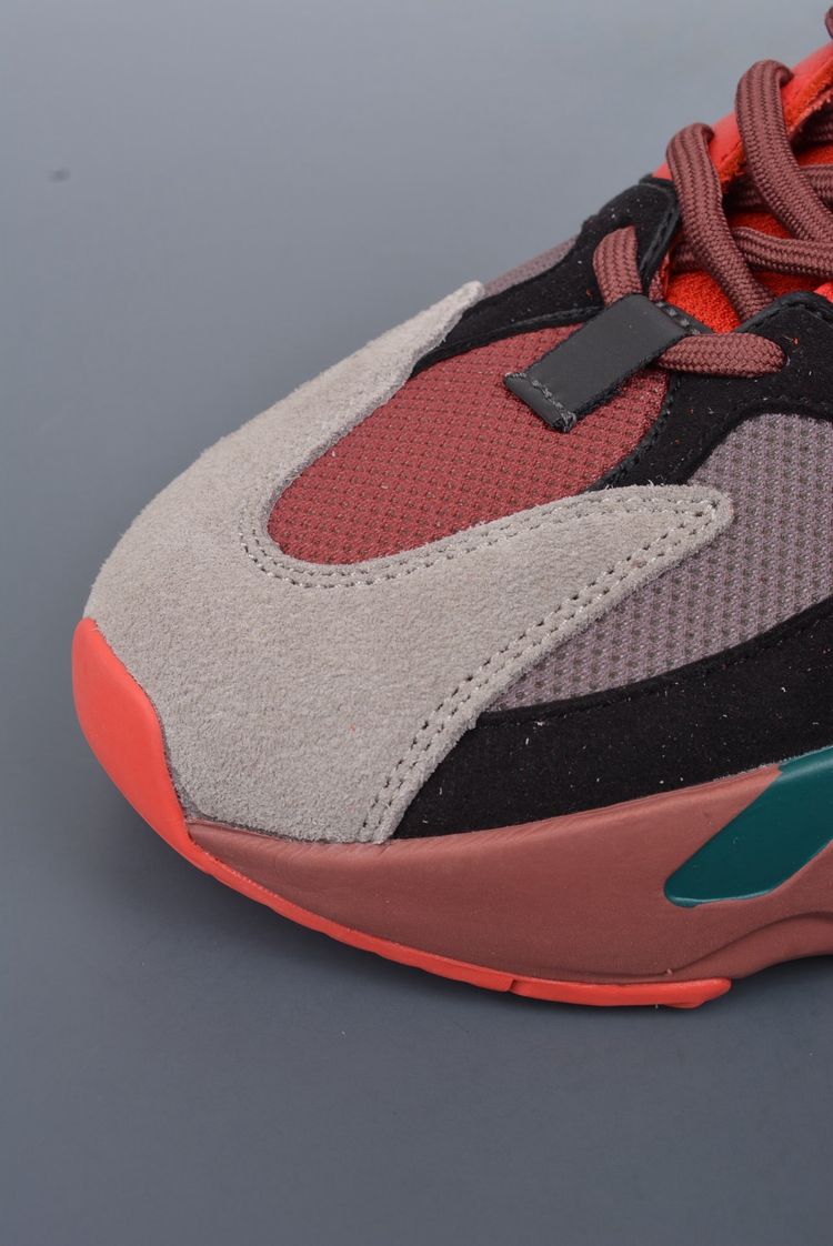 Adidas Yeezy Sneakers image 9