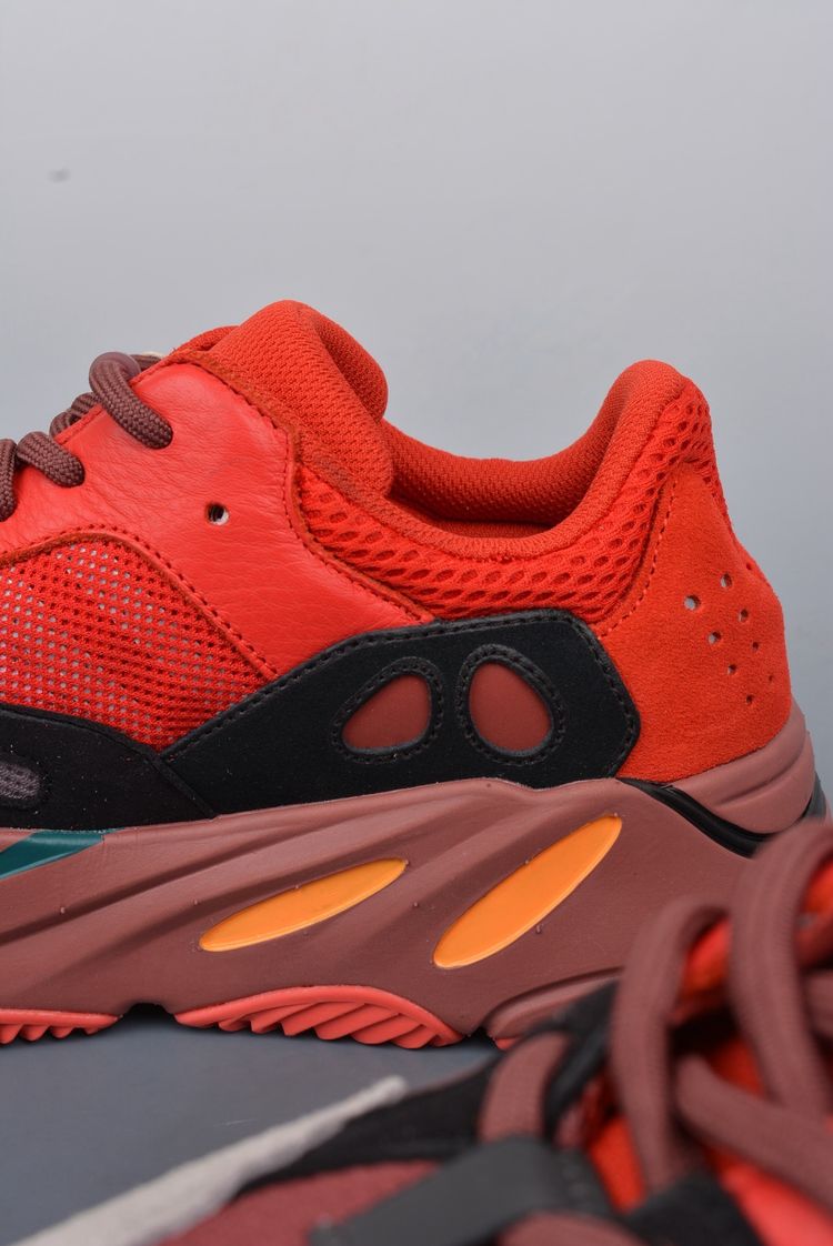 Adidas Yeezy Sneakers image 8